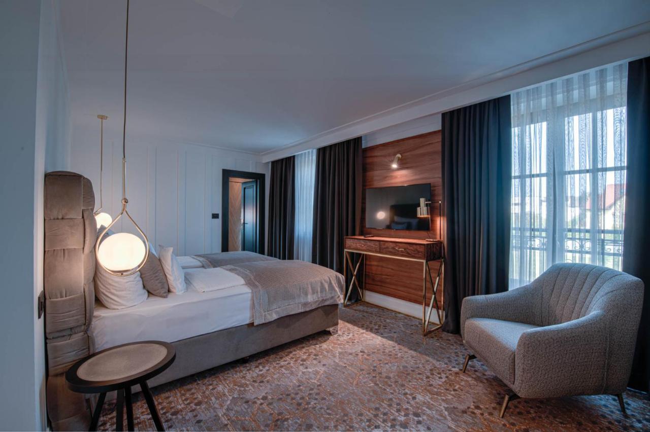 Hotel Boutique Donna Anna Giroc Ngoại thất bức ảnh