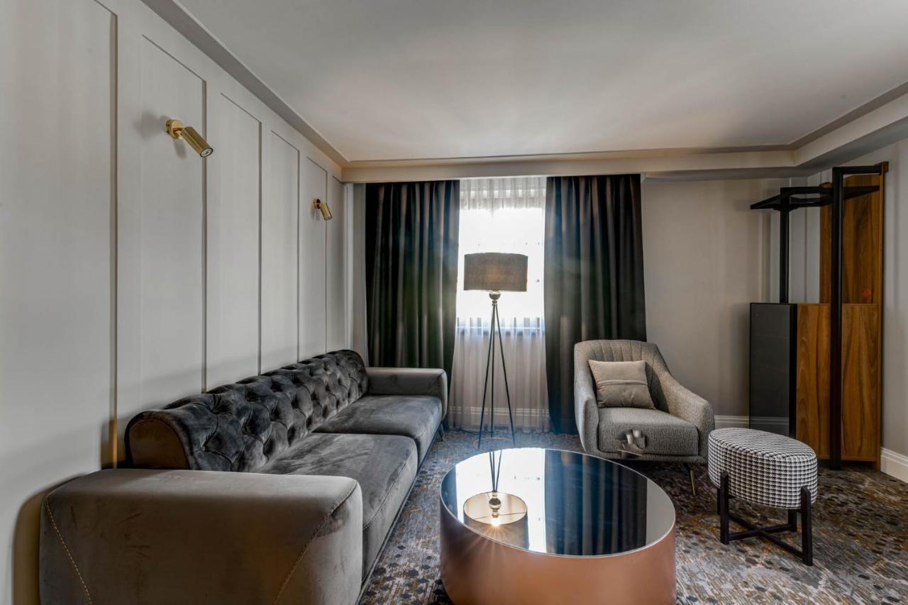 Hotel Boutique Donna Anna Giroc Ngoại thất bức ảnh