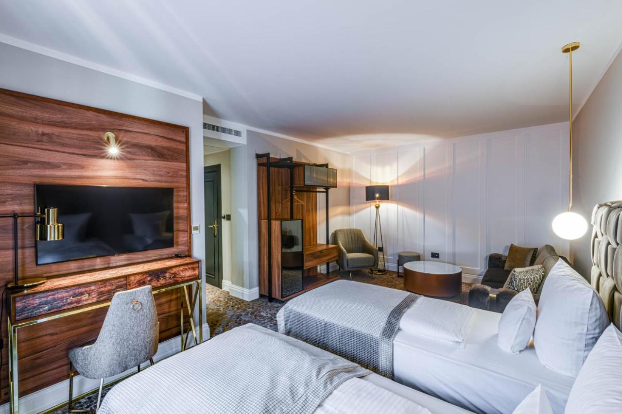 Hotel Boutique Donna Anna Giroc Ngoại thất bức ảnh