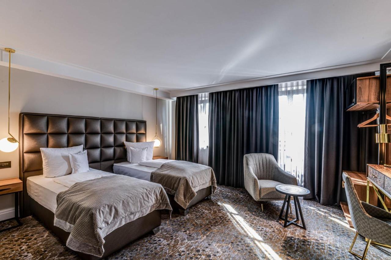 Hotel Boutique Donna Anna Giroc Ngoại thất bức ảnh