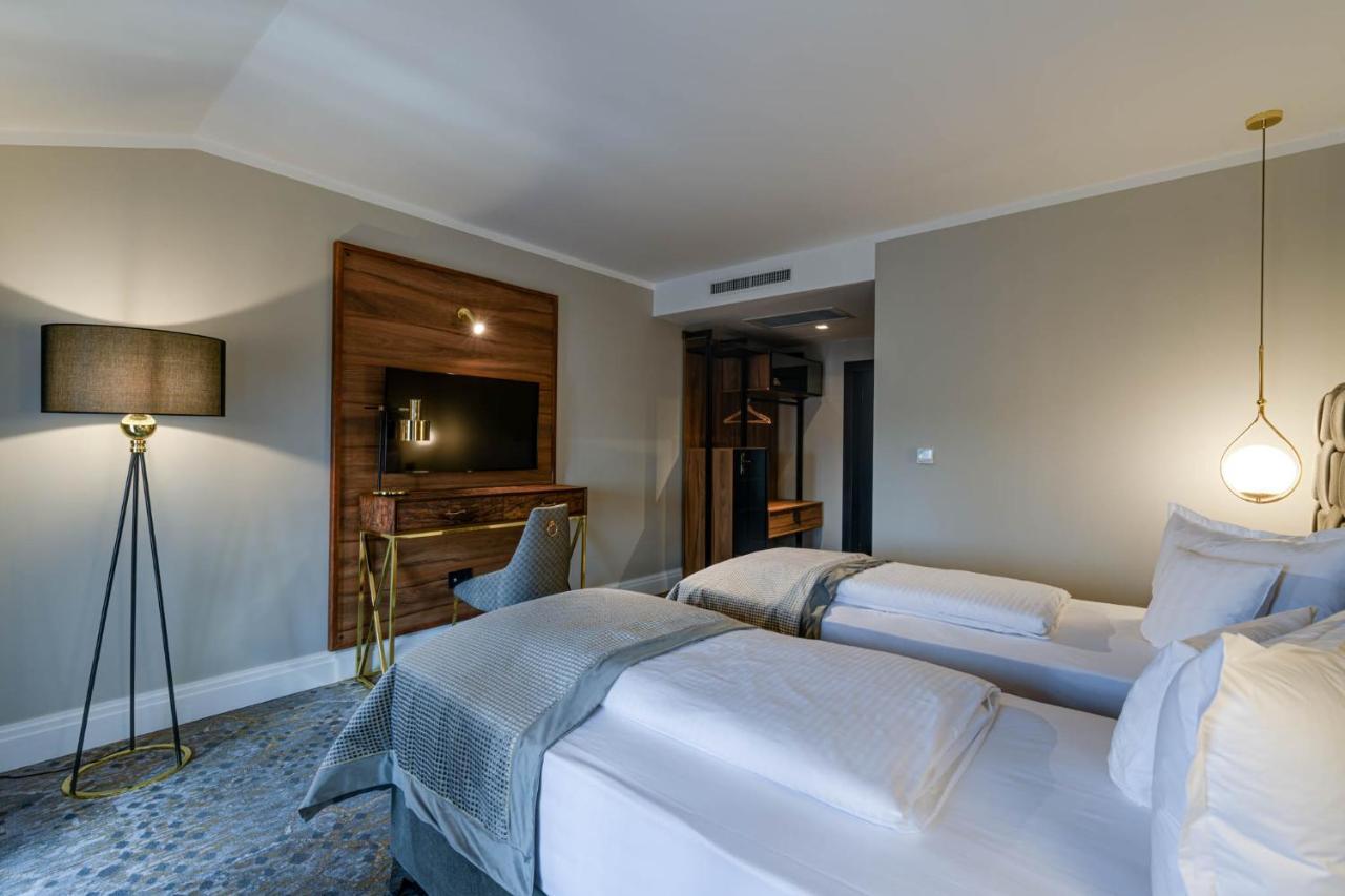 Hotel Boutique Donna Anna Giroc Ngoại thất bức ảnh