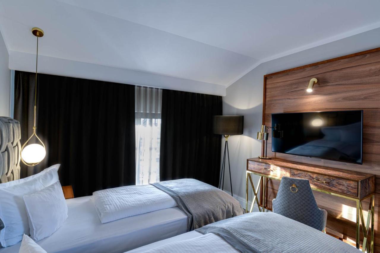Hotel Boutique Donna Anna Giroc Ngoại thất bức ảnh