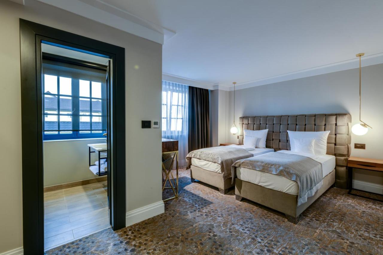 Hotel Boutique Donna Anna Giroc Ngoại thất bức ảnh