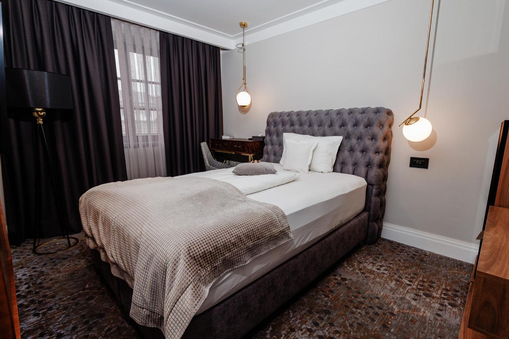 Hotel Boutique Donna Anna Giroc Ngoại thất bức ảnh